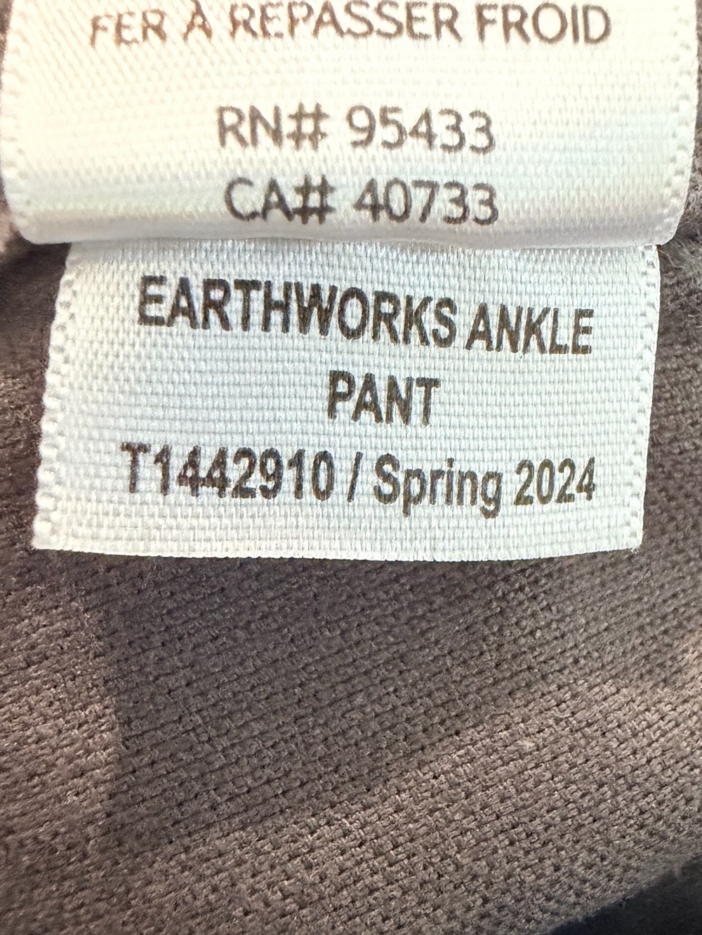 Toad & Co. EarthWorks Ankle Pants. Dark Graphite. Size 4. NWT. 28” inseam. - Picture 8 of 10